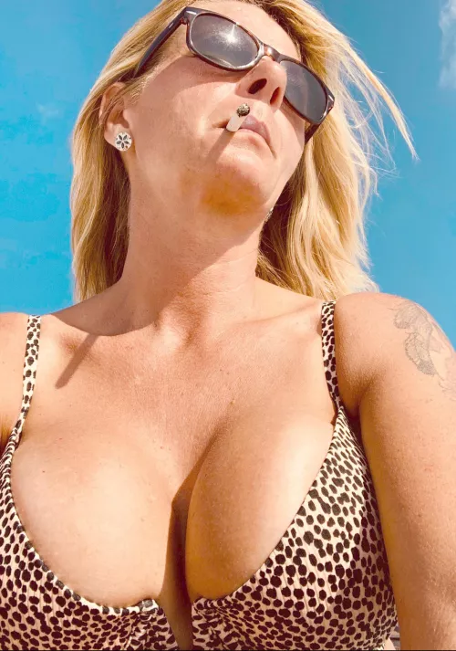 Sexy dangle (Part 2) 💋