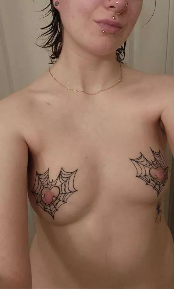 Such a busy Sunday, enjoy this after shower pic (F)