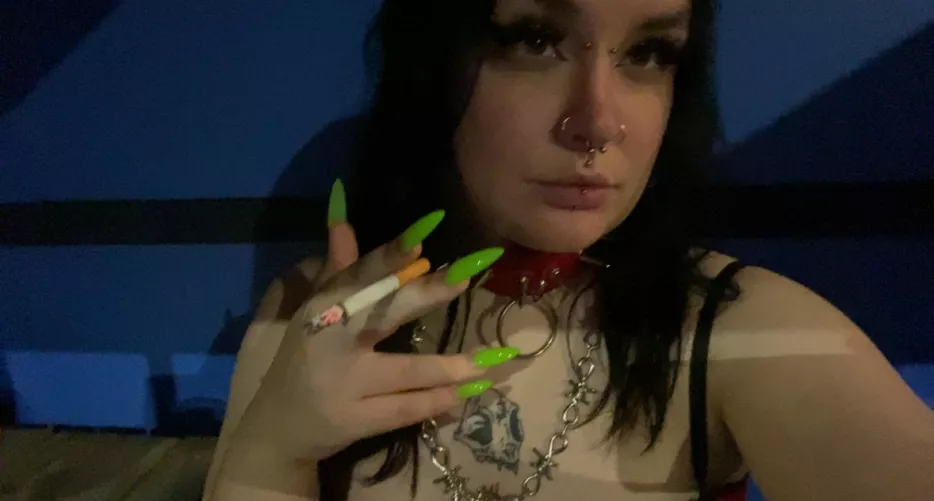 Ugh be my ashtray~ 🌸