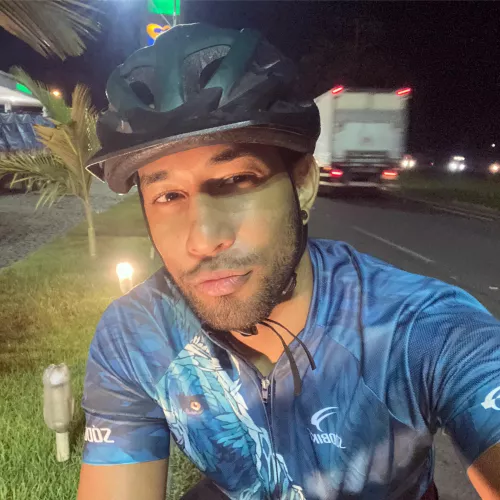 25 🇧🇷 biker / pop culture and horror movies are my favorite things!