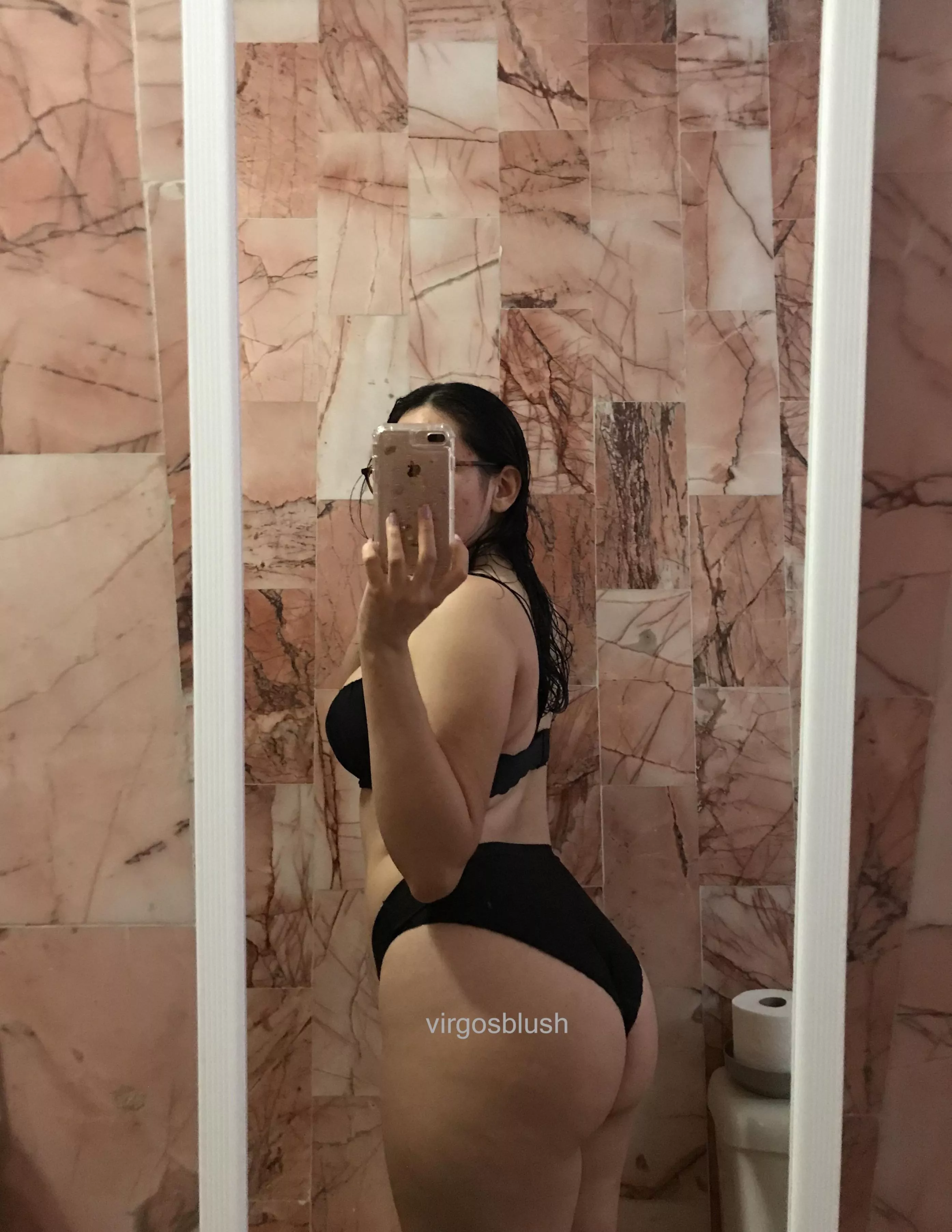 🖤 Alexa, 100% Latina ❤️‍🔥 Available right now to please you w/ sexting, video calls, dick rates, custom & more! 🔗 FREE ONLYFANS 🔥 link in comments ‼️