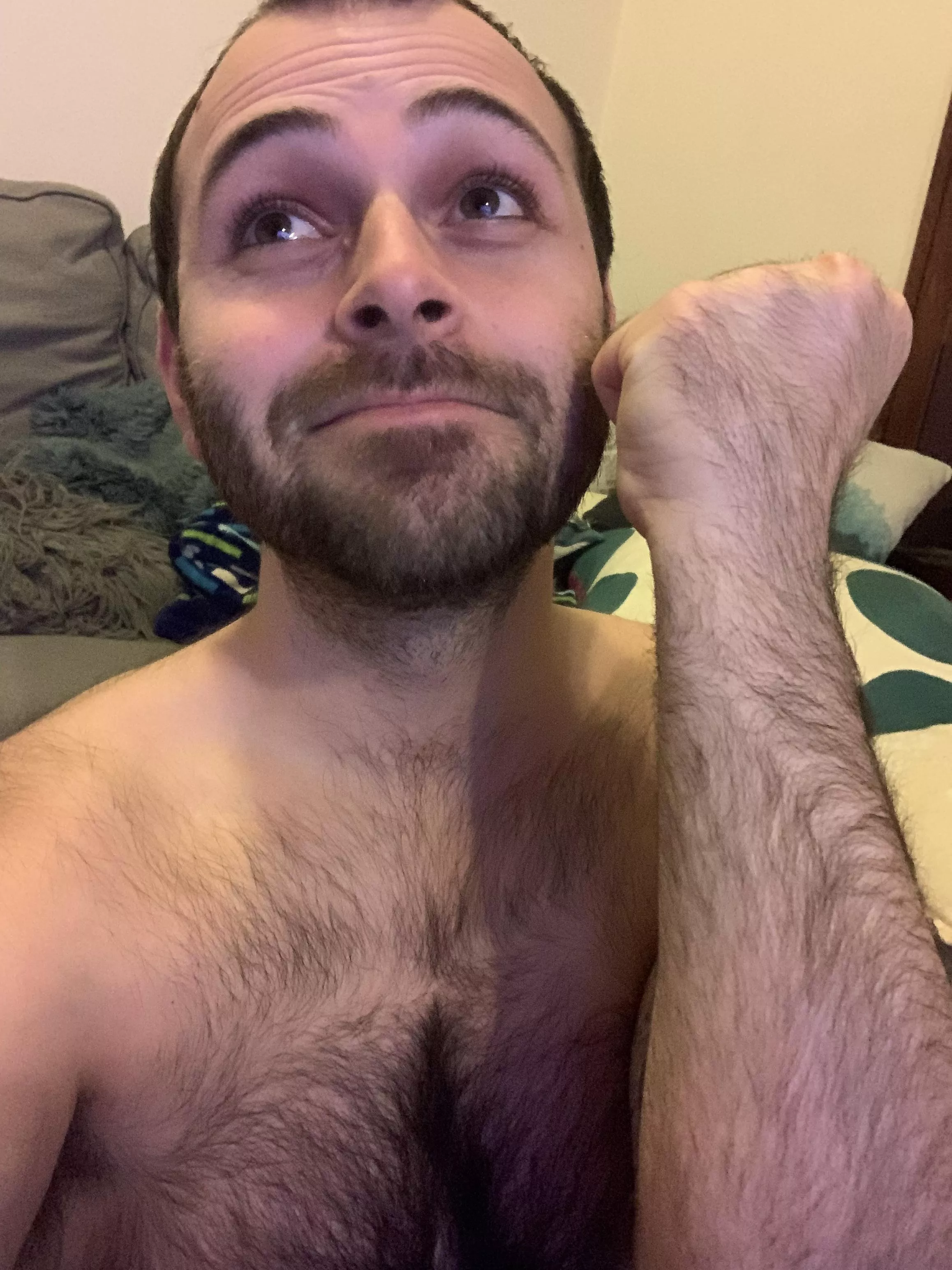 Finally finished catching all of the bugs, sea creatures, and fish in ACNH! Now onto the art…