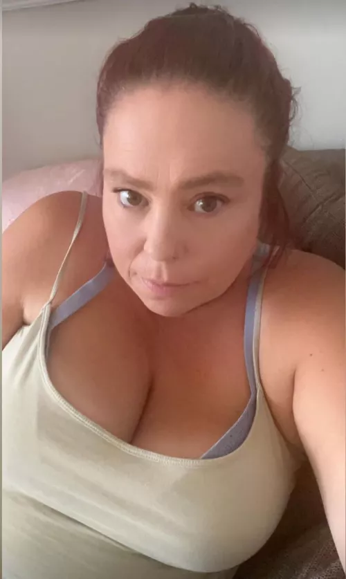 Need as many of men to fuck me and give me big goo