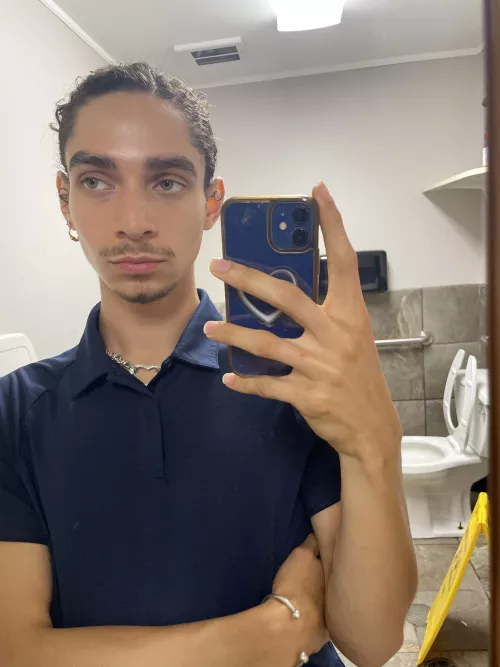 Rich rising everyone, I’m pretty new to this so go easy on me lol.