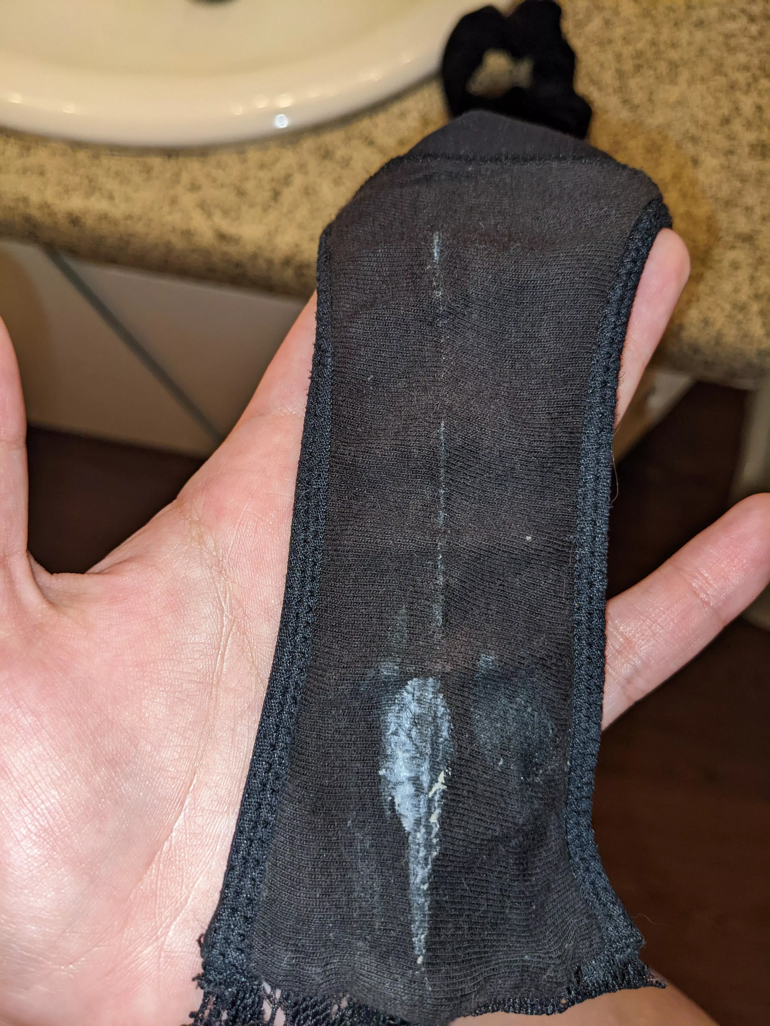 update from last post ;b these smell like my cute pussy and also like what I made for dinner ! they are fresh af 💘