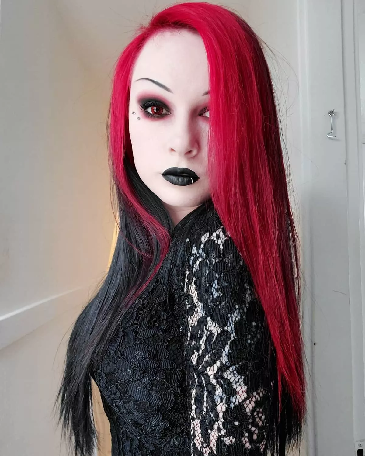 🇨🇦 💋 🖤 🩸