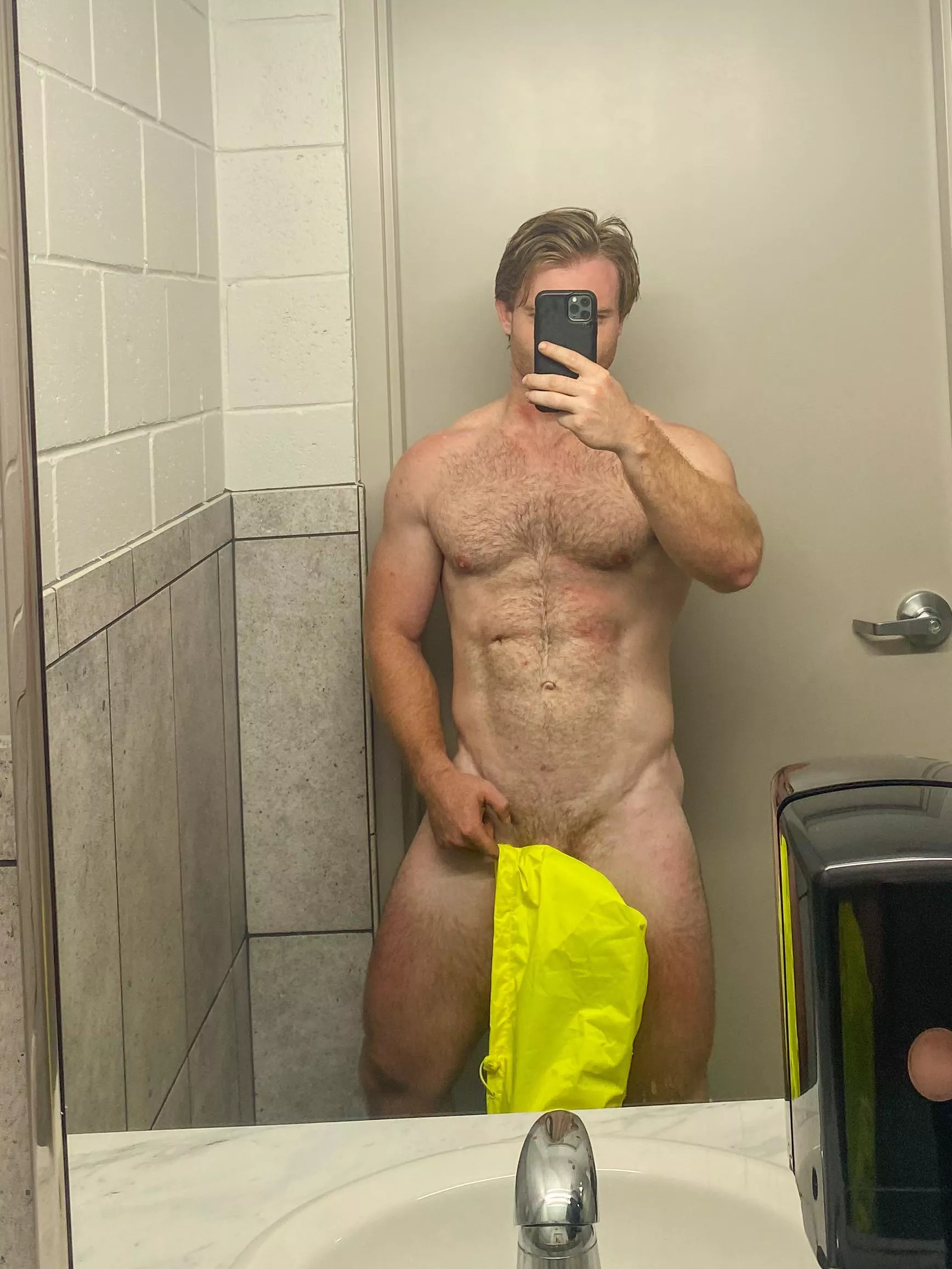 Come get naked with me to fix this tan 😈