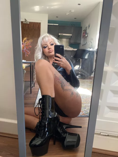 Daydreaming about having a good little slave boy