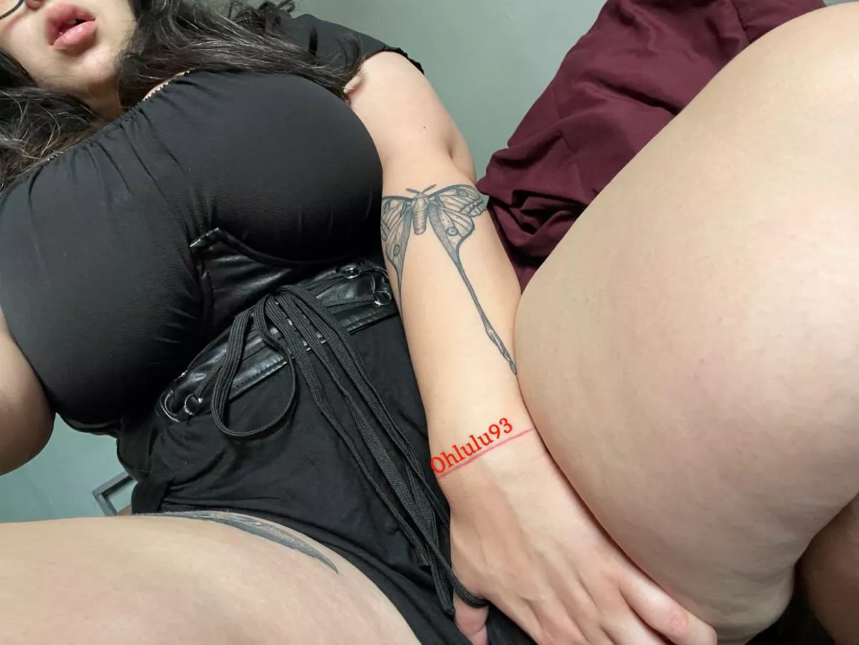 Don’t you think being in-between my legs would be glorious