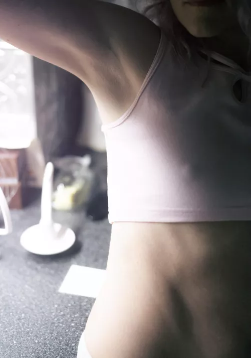 Hope you don’t mind me baking bread like this. The oven makes the kitchen so hot!!