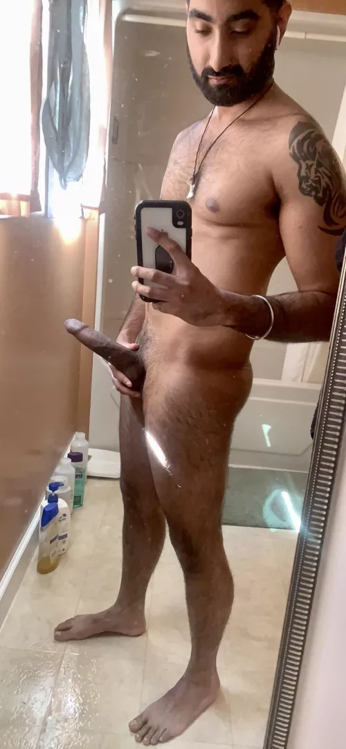 Just trimmed the beard but the boner got bigger 😉