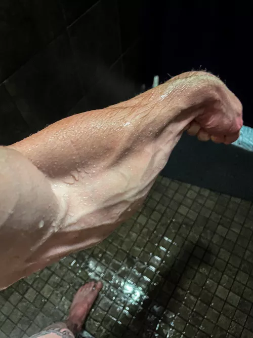 Nasty pump at the gym😝