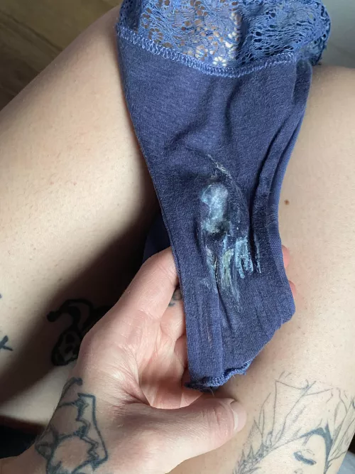The cream 🙀 the first to claim this pair will get a 30 MINUTE sexting session included in the pair! $35, the first message of interest will have priority ❤️ experiences seller with reviews :) [selling]