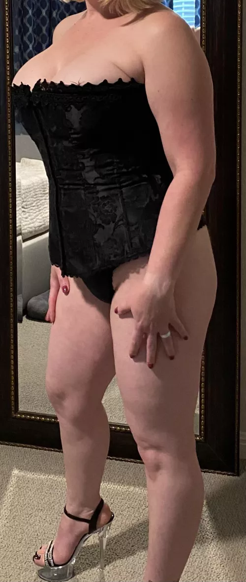 Vegas soon! Couples I would love to join you and have fun!