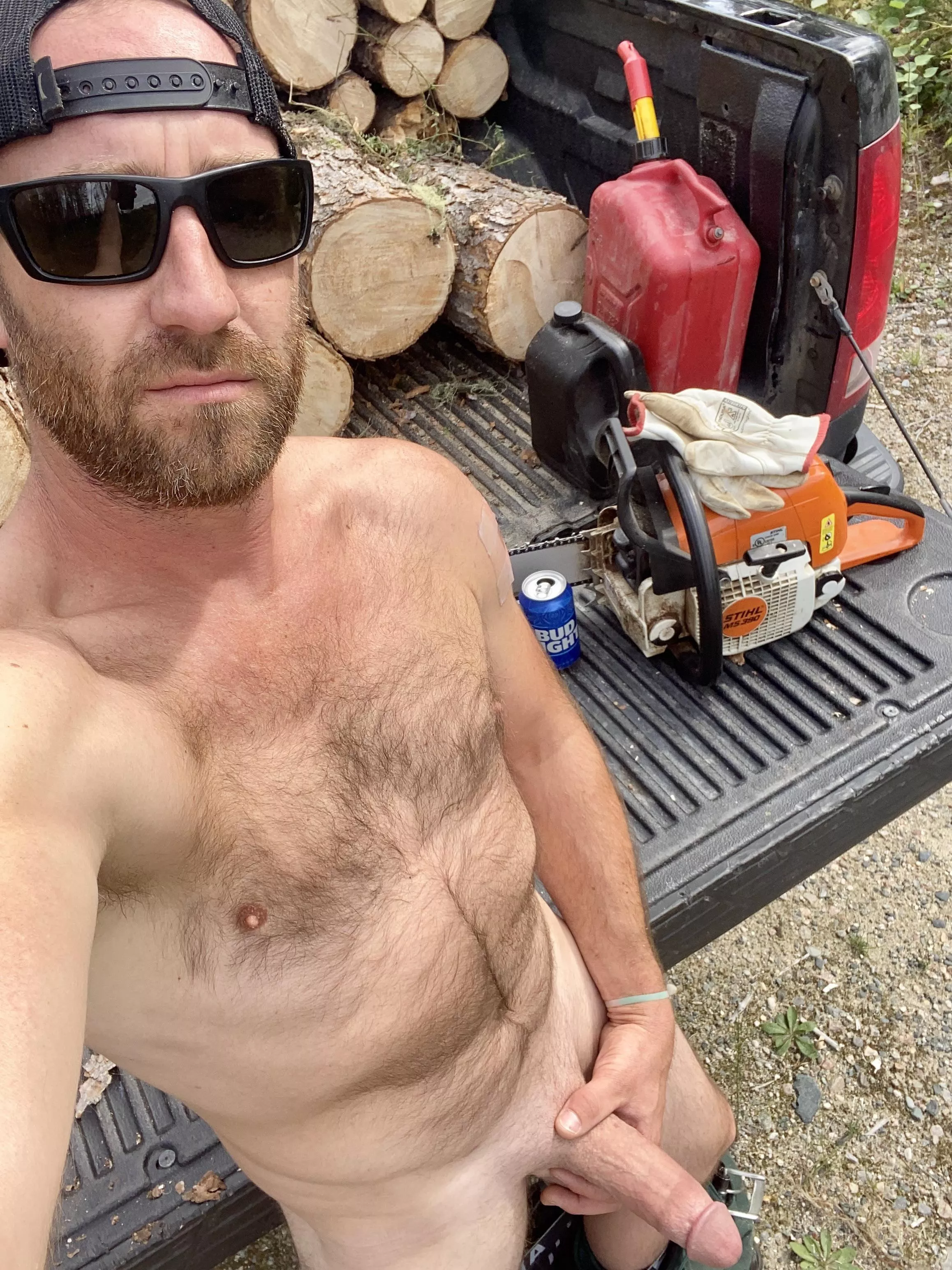 When the kids are away this dad will play [36]