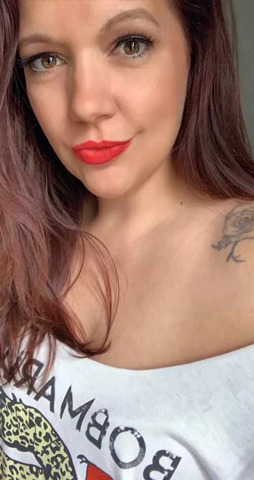 A cleaner shot but she is very proud of her smirk and wanted it shown.