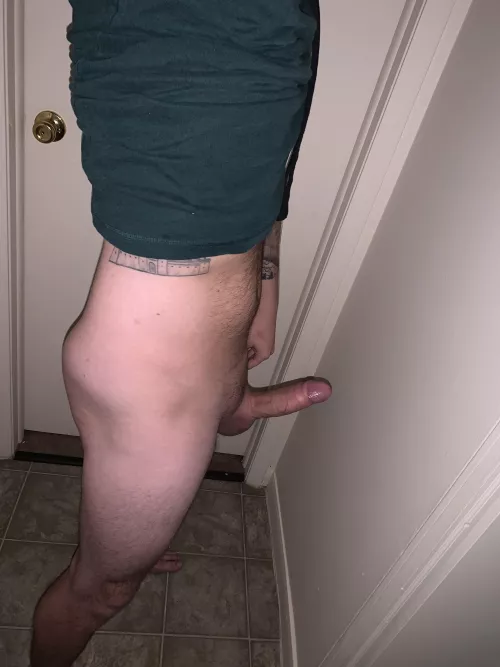 I love to fuck rough with my fat cock and explore kinks