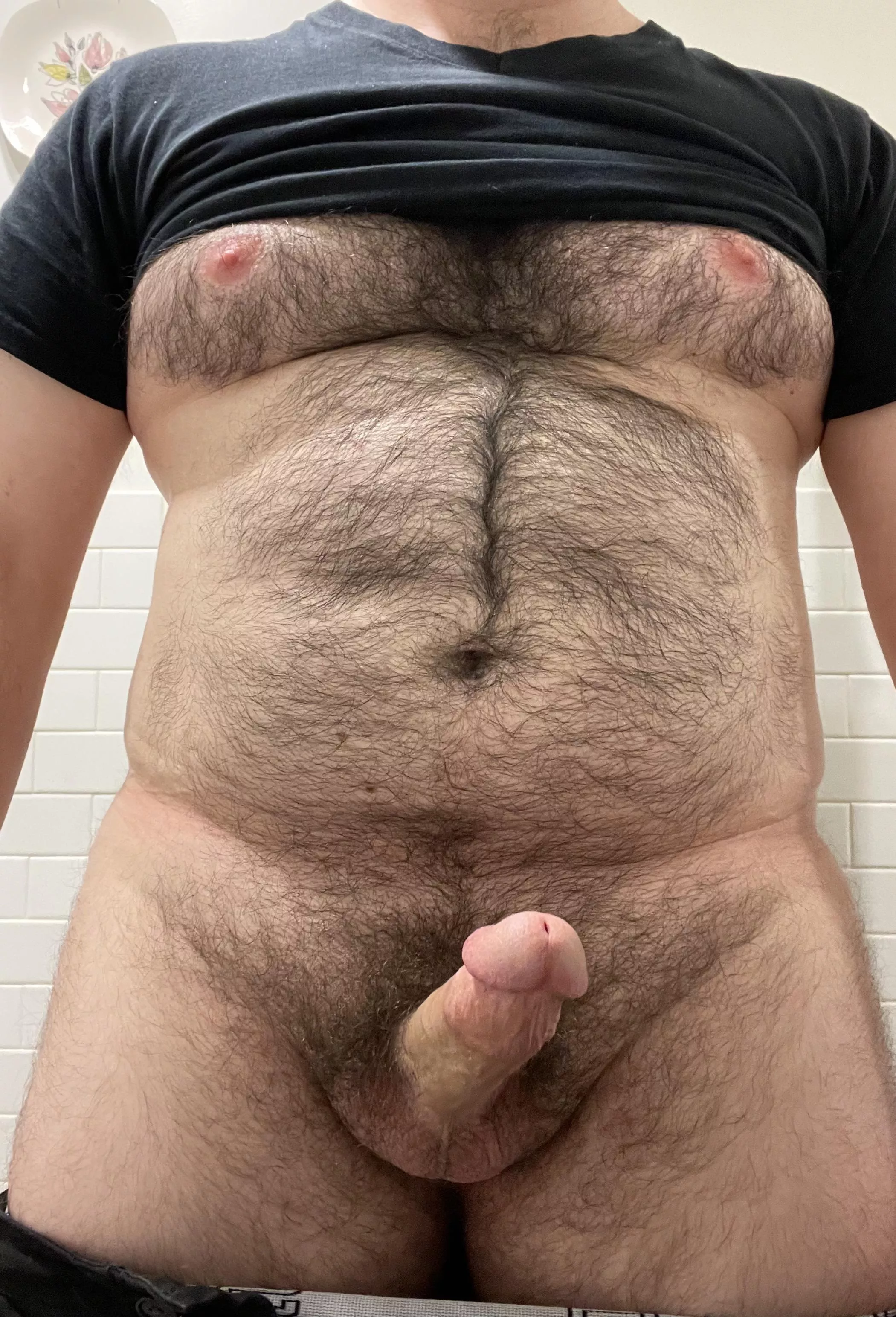 Idk just horny at work and thinking about fuzzy butts. Leave me some sexy dm’s for when I’m off later?