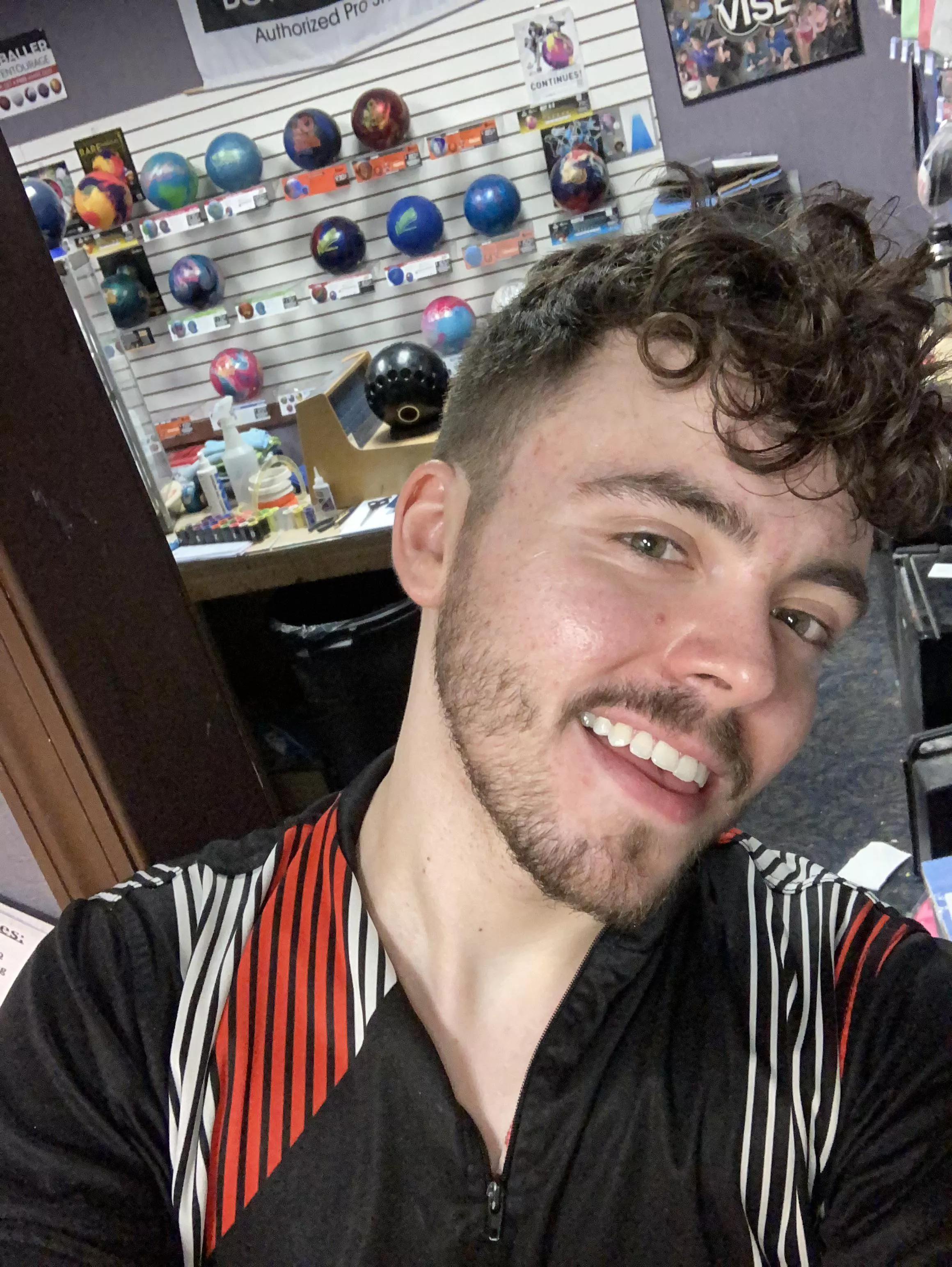 New haircut! Didn’t want them to cut the curls too short. What do y’all think?