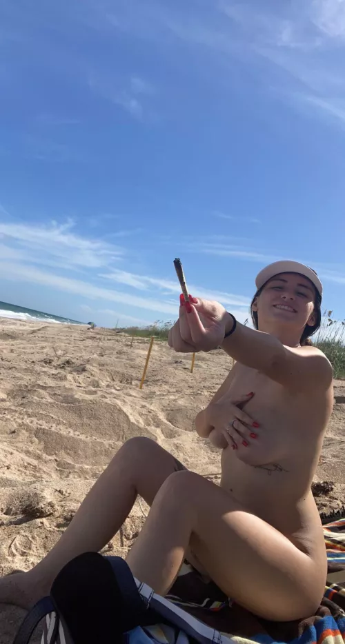 Smoke one with me🥰💨