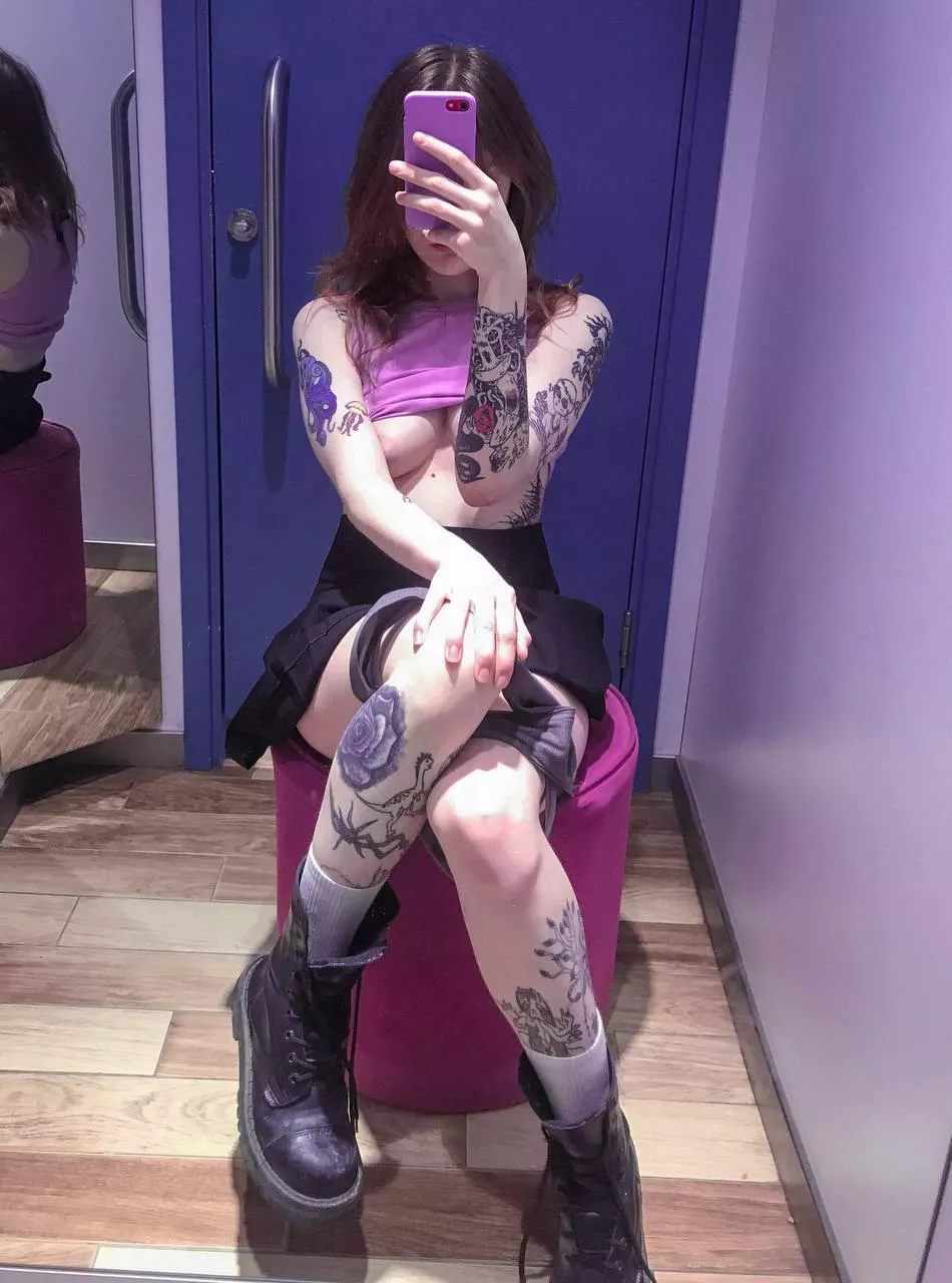 Some fitting room play? ♥