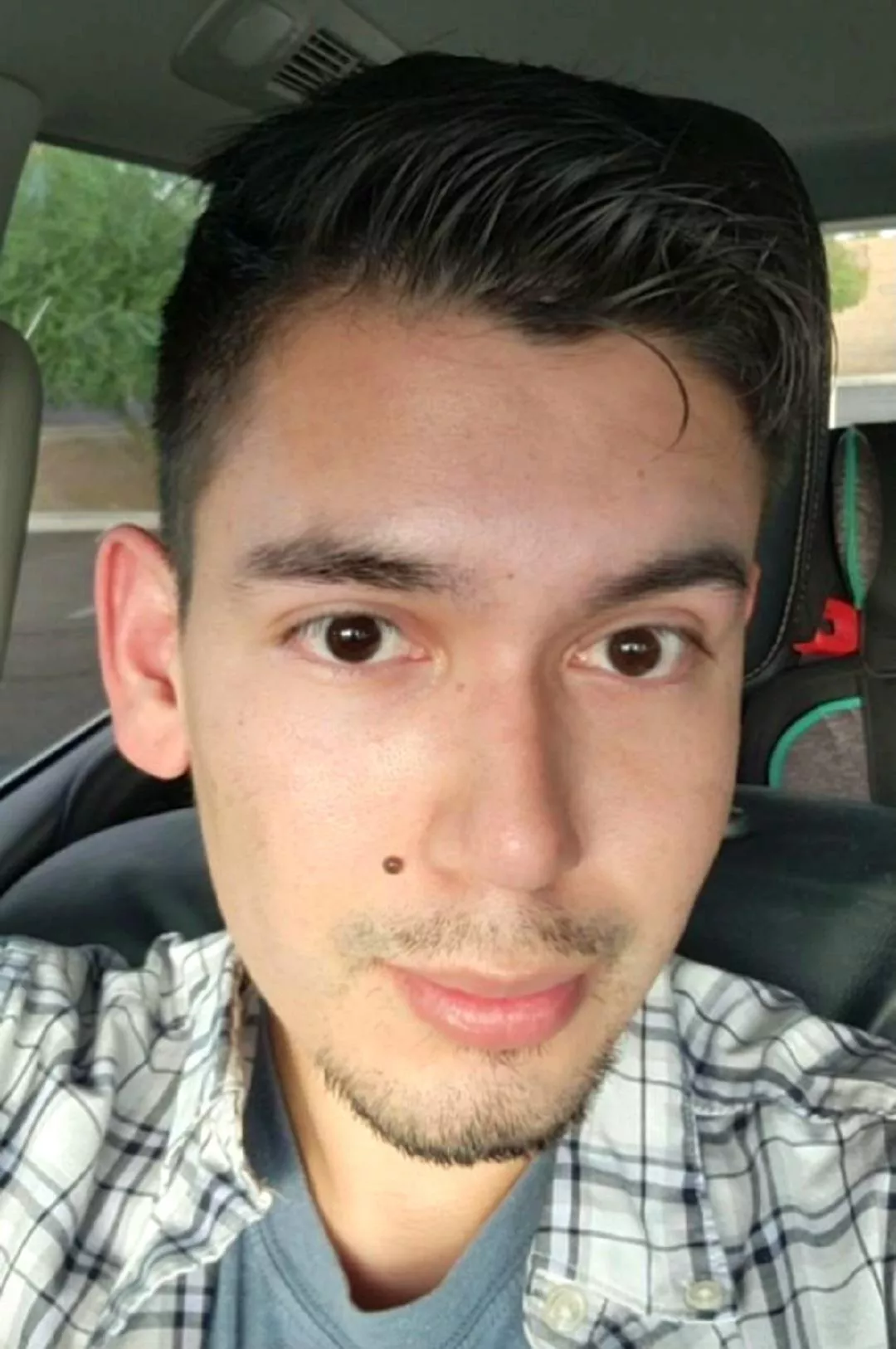 Today the guy I've been seeing referred to me as his special someone!! No one has ever really treated me as someone special before🙈