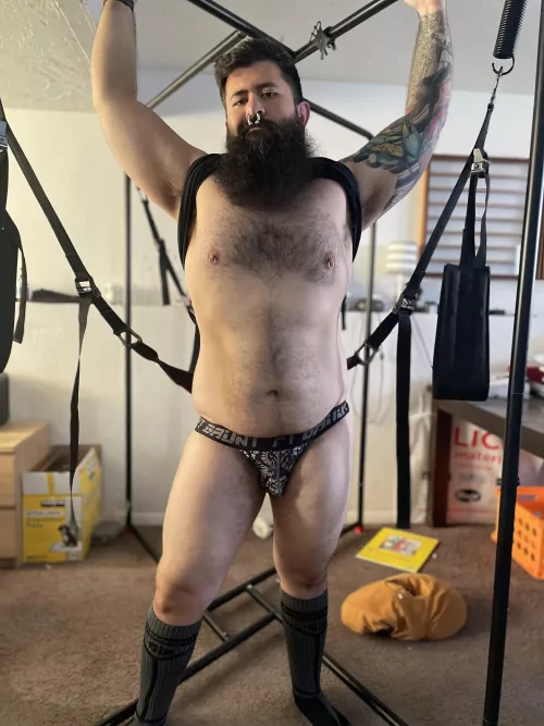 Who wants to go for a ride in my sling? 😎