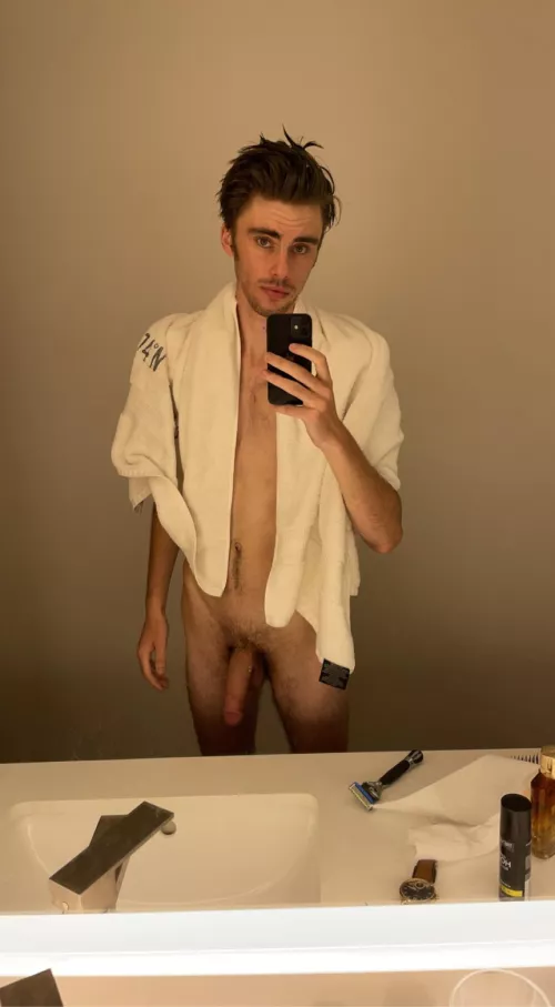 25 M in Austin Texas, looking to be a consistent bull