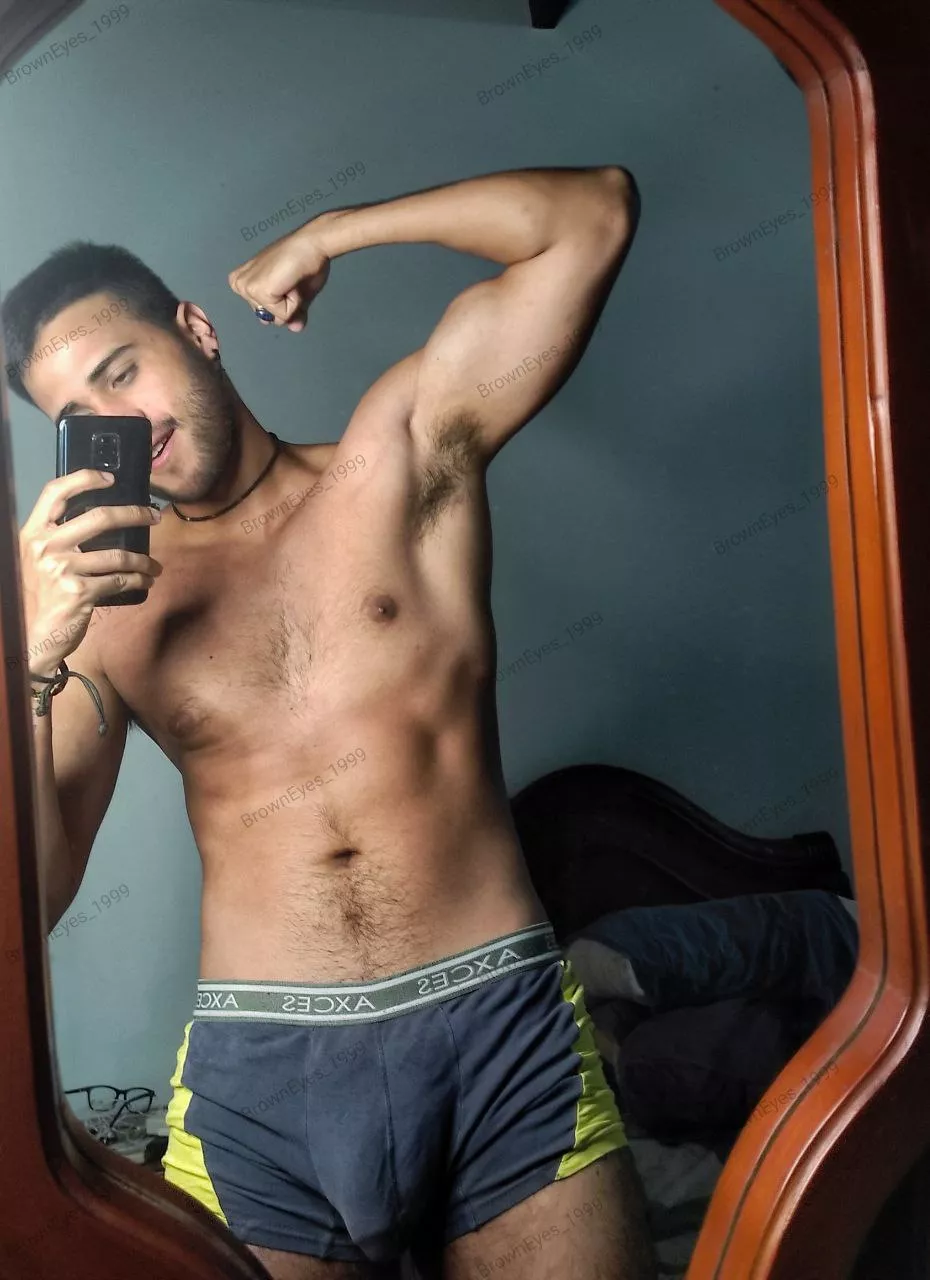 Do you like big boys? 😈