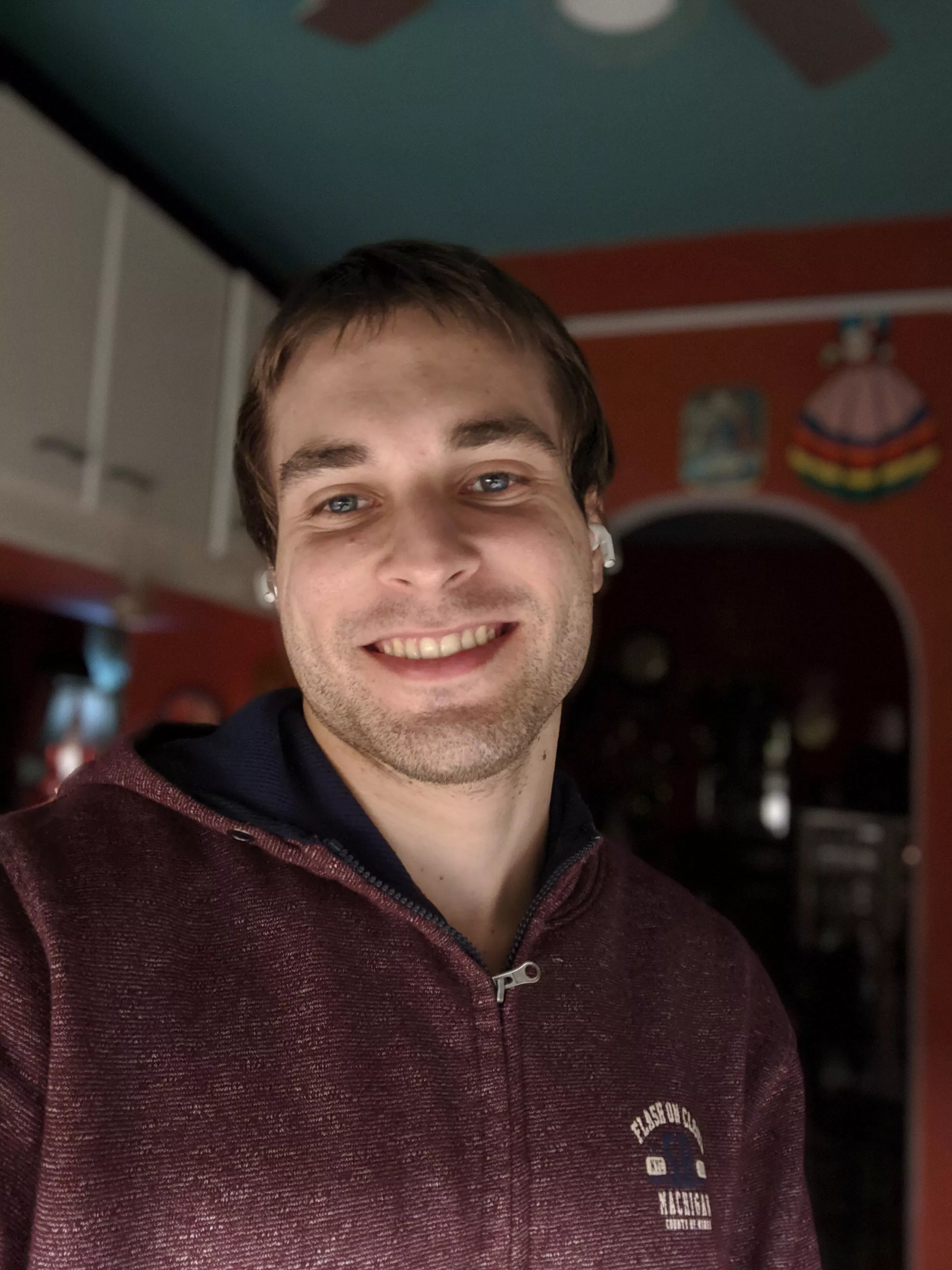 Hey everybody!! New here! How are you all doing? 😃