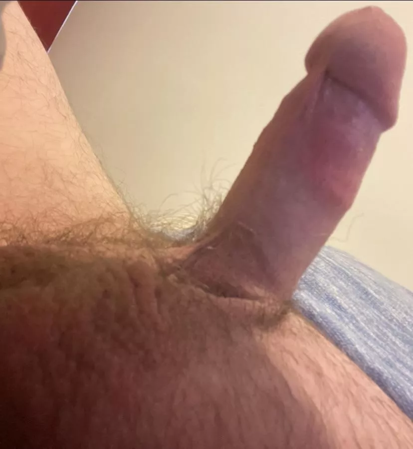 I wish I was getting my rock hard cock sucked right now! 🤤