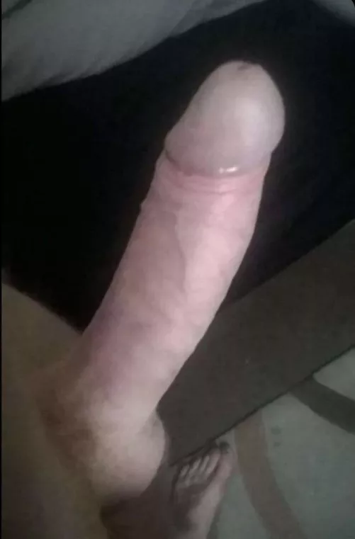 M4F any females wanna help me play.. feel free to dm