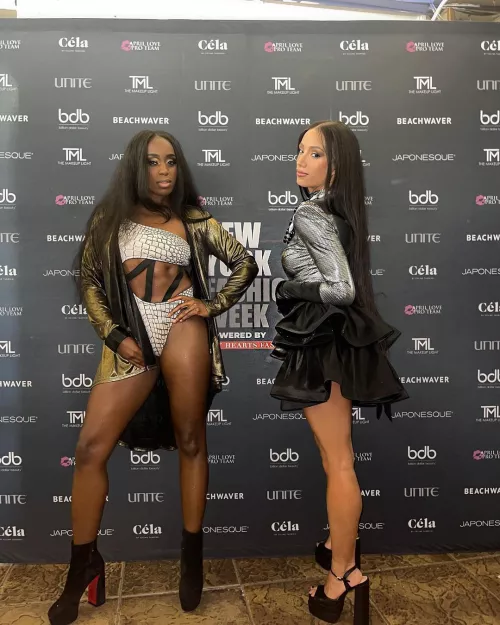 Naomi and Sasha 🔥