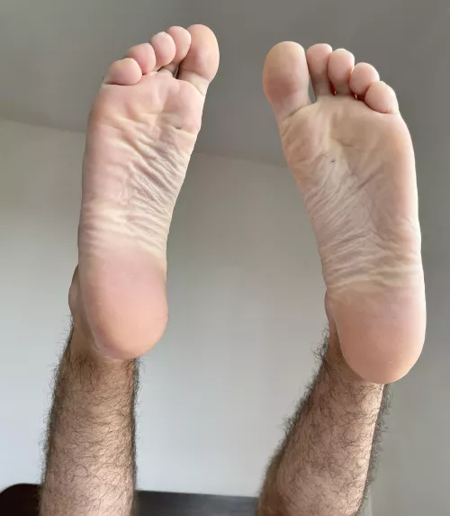 Ready to be completely licked 👅