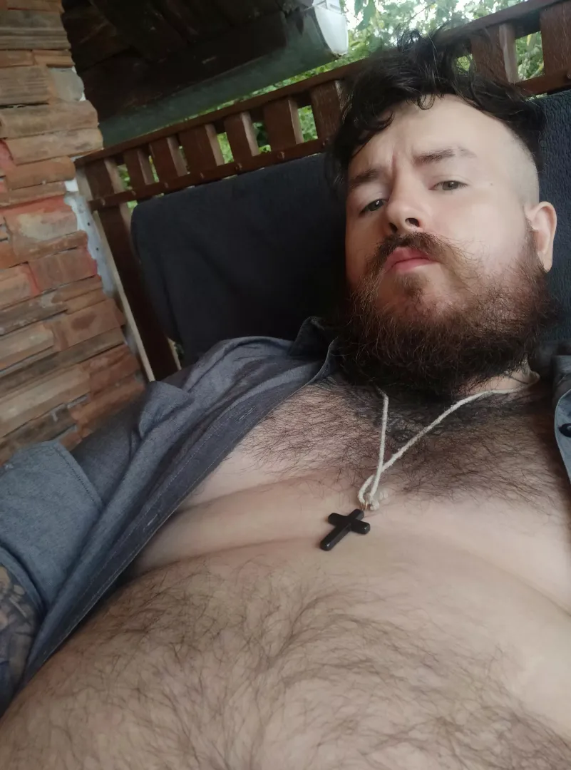 Should i point the camera a little bit more down? :P