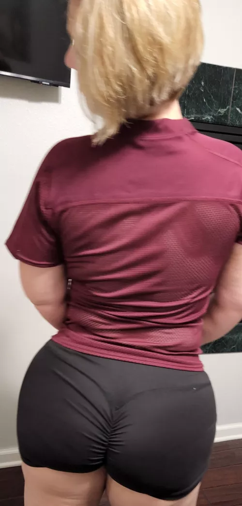 This is a back teaser of my milf outfit for nfl kickoff...