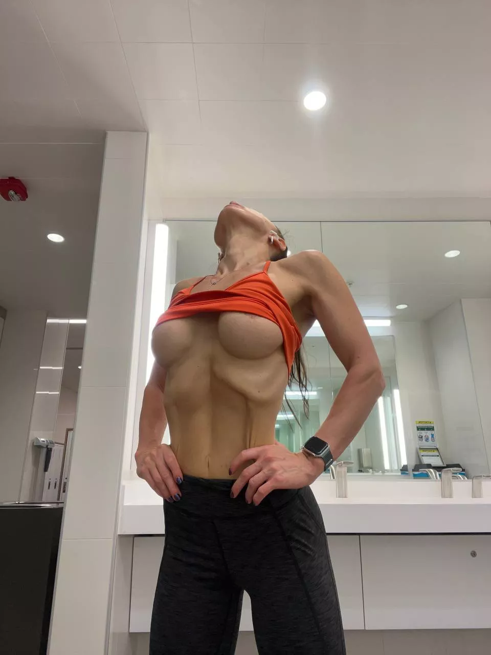 You can probably see the print of your D while fucking me [IMG]