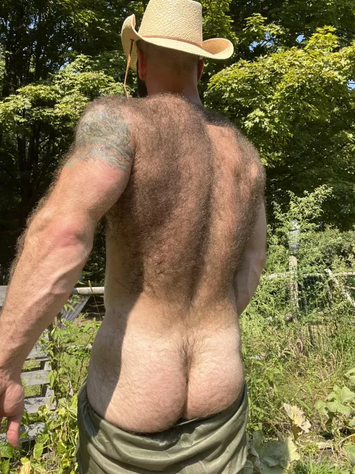 [36] Anyone want to help in the garden?