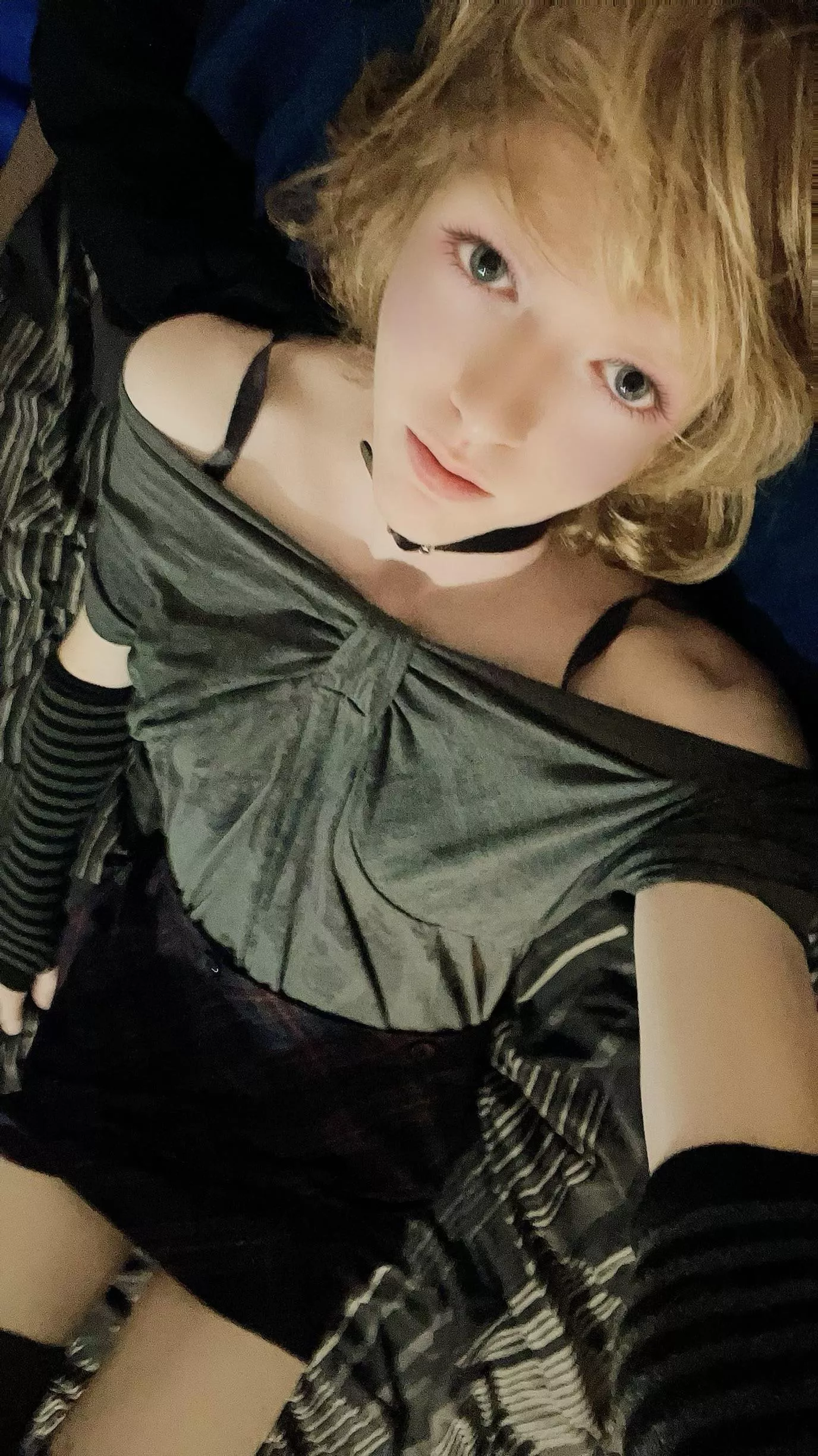 Hello cuties! Watcha up to? 💜