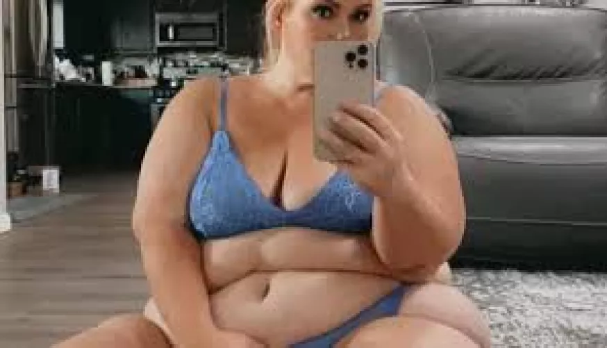 Fat Cht - inbox me for a fat chat nudes by BigBlondeBabe400