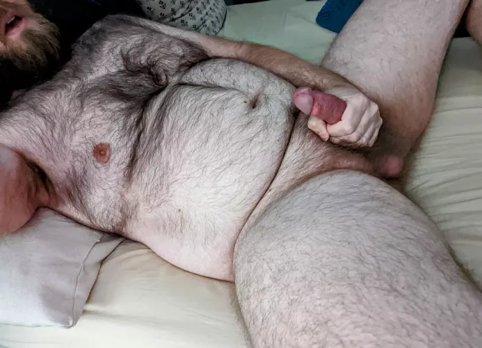 it's raining outside, and I feel so cozy in my bed.