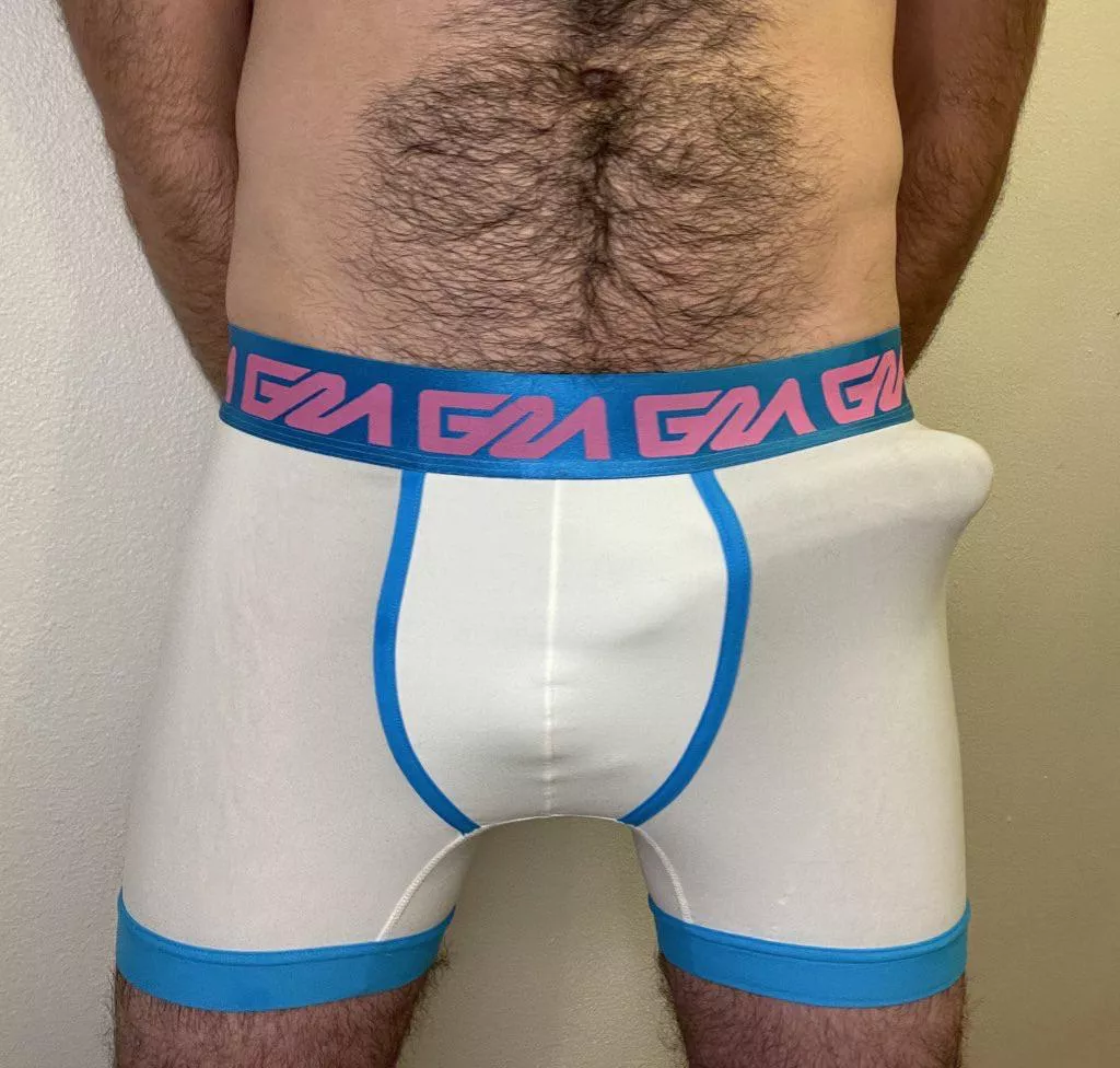 Just act casual, nobody will notice😈