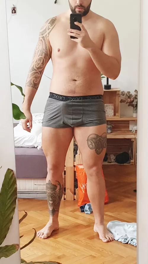 ladies DM me for more 😉