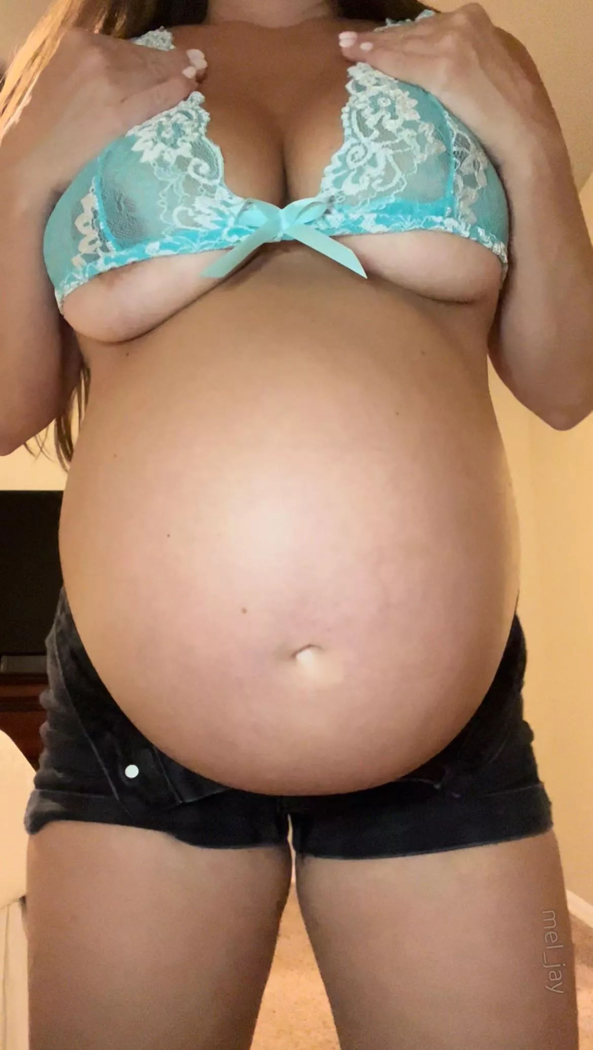 Looks like nothing fits anymore 🤷‍♀️