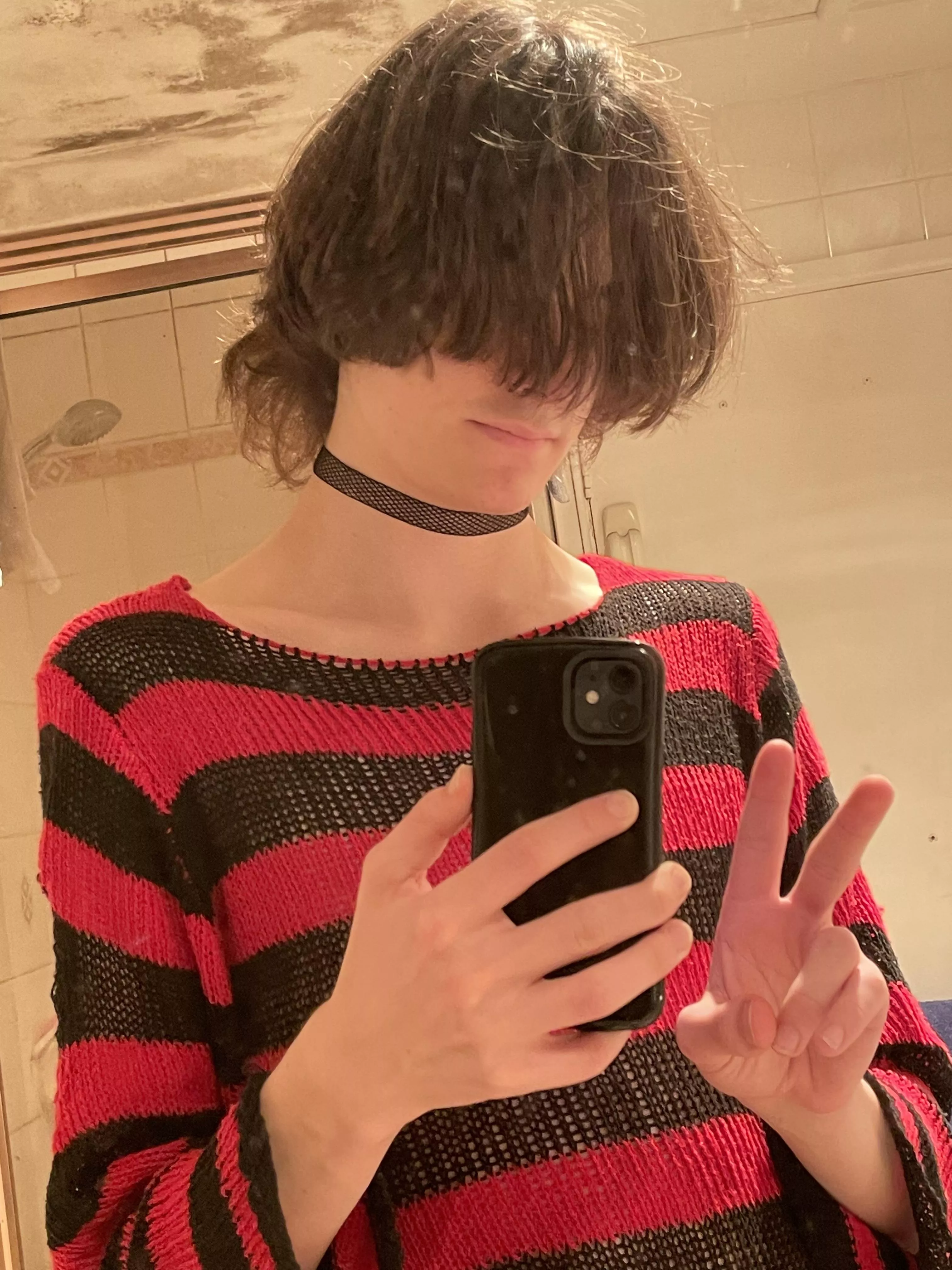 new choker what do y’all think :3