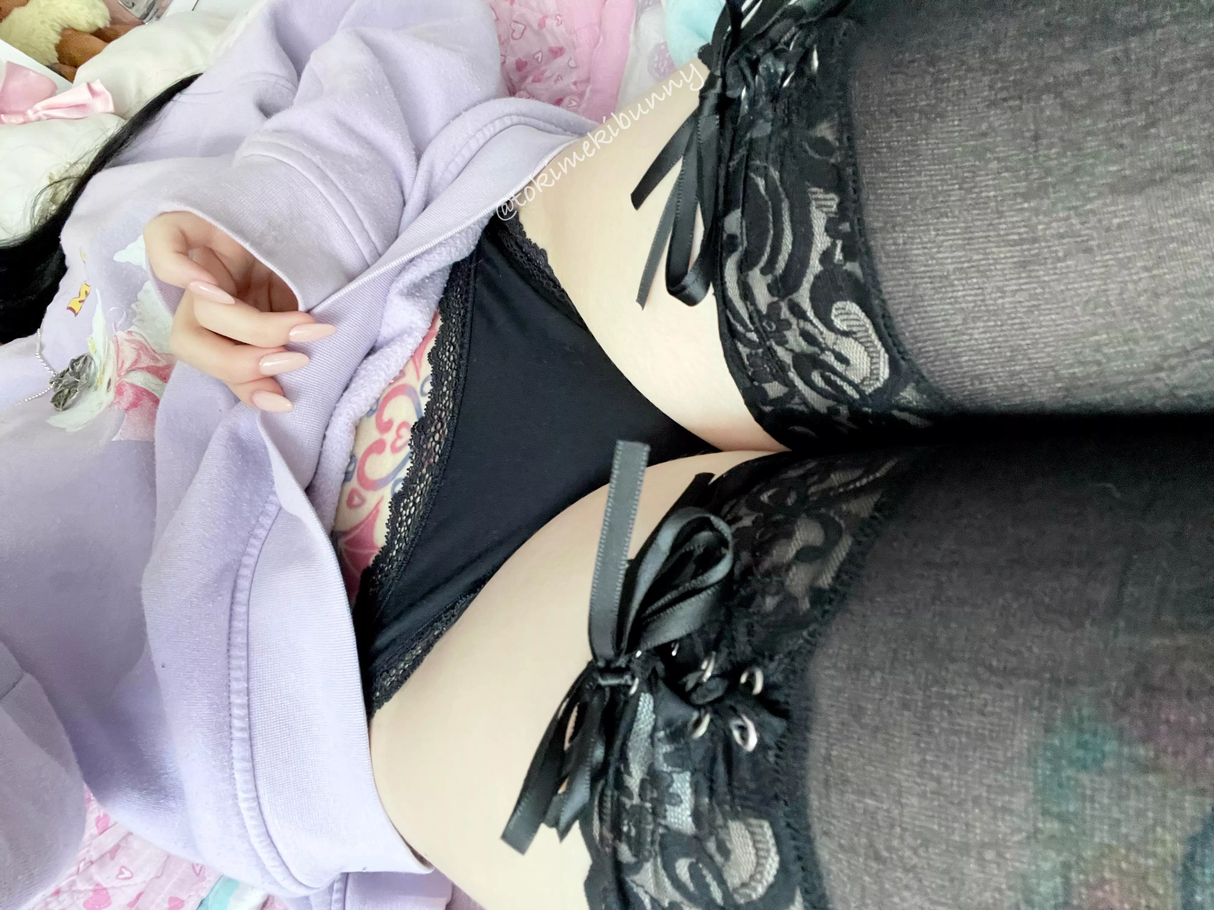 wanna come rest your head here?~ 💕