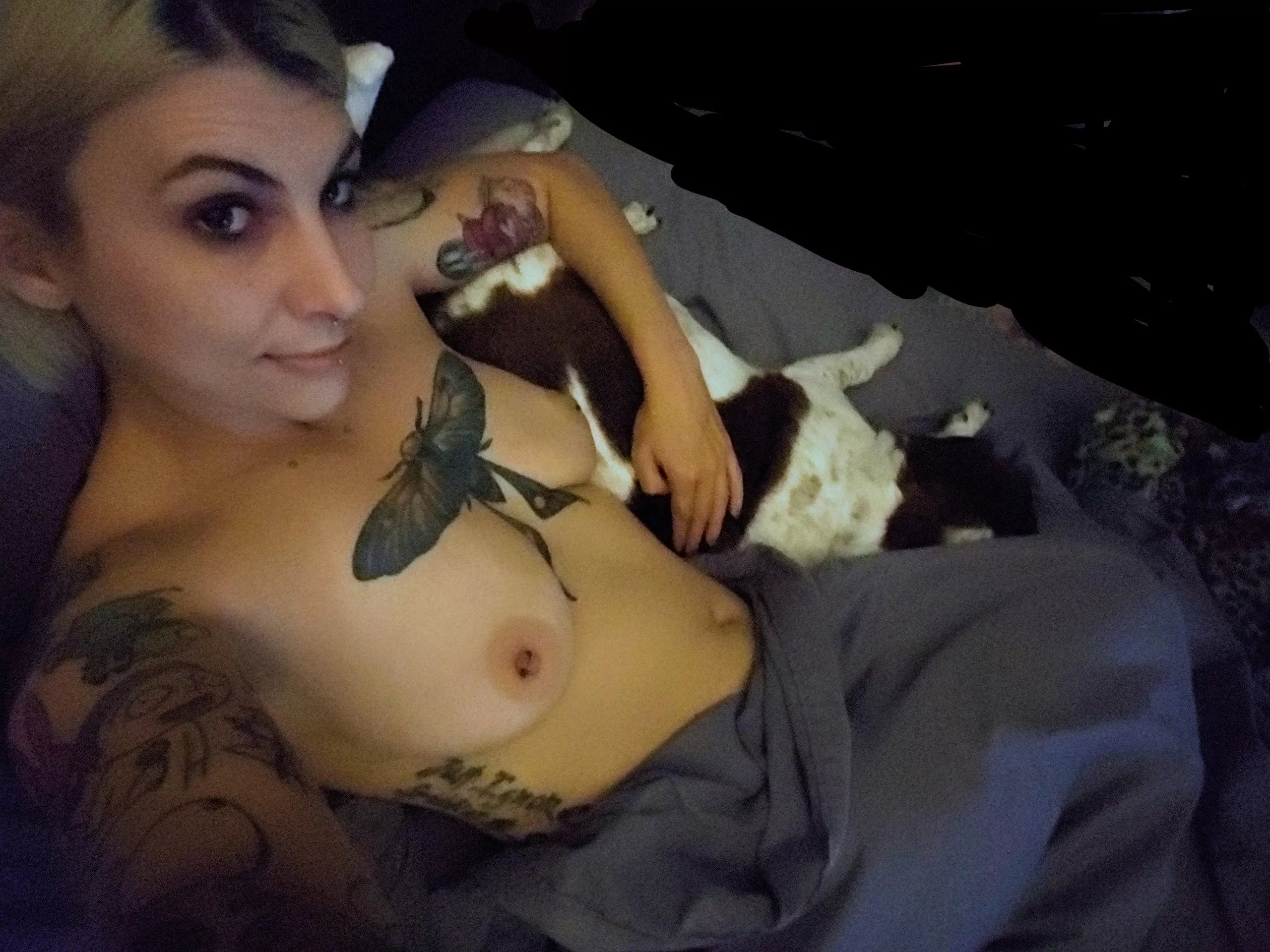 Warm and cozy while watching murder docs 😝😝