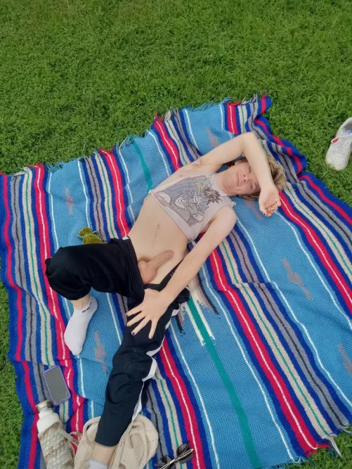 who wants to go to the park with me?