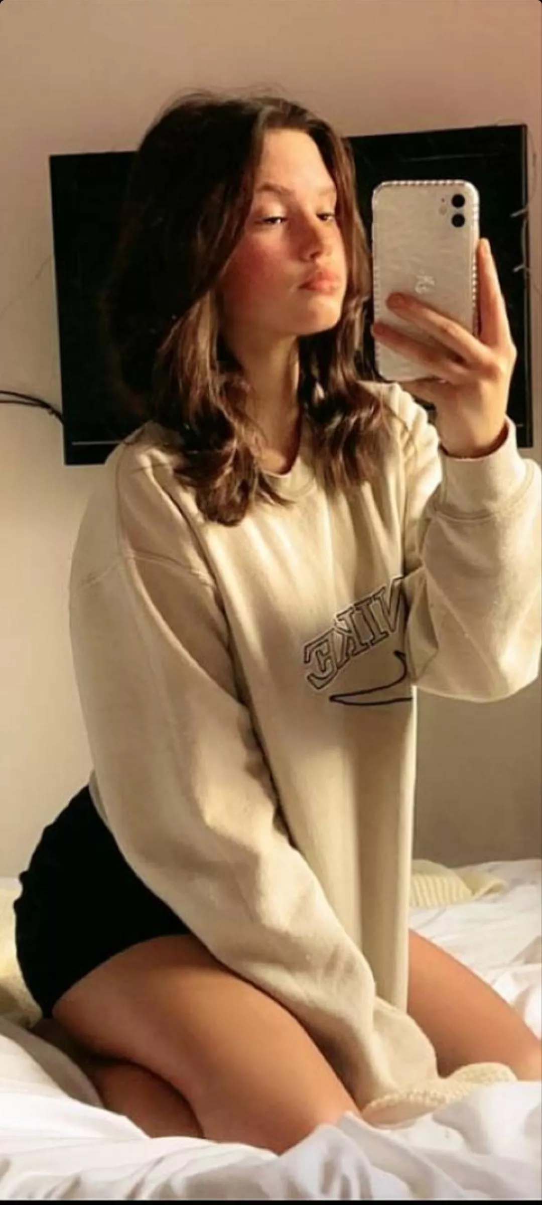 anyone wanna cum trib