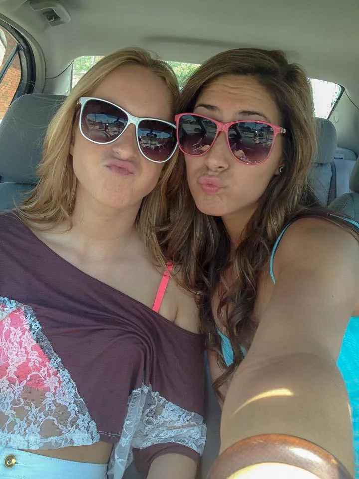 Ashly (right) or Glenna (left) Ashly (right) or Glenna (left)